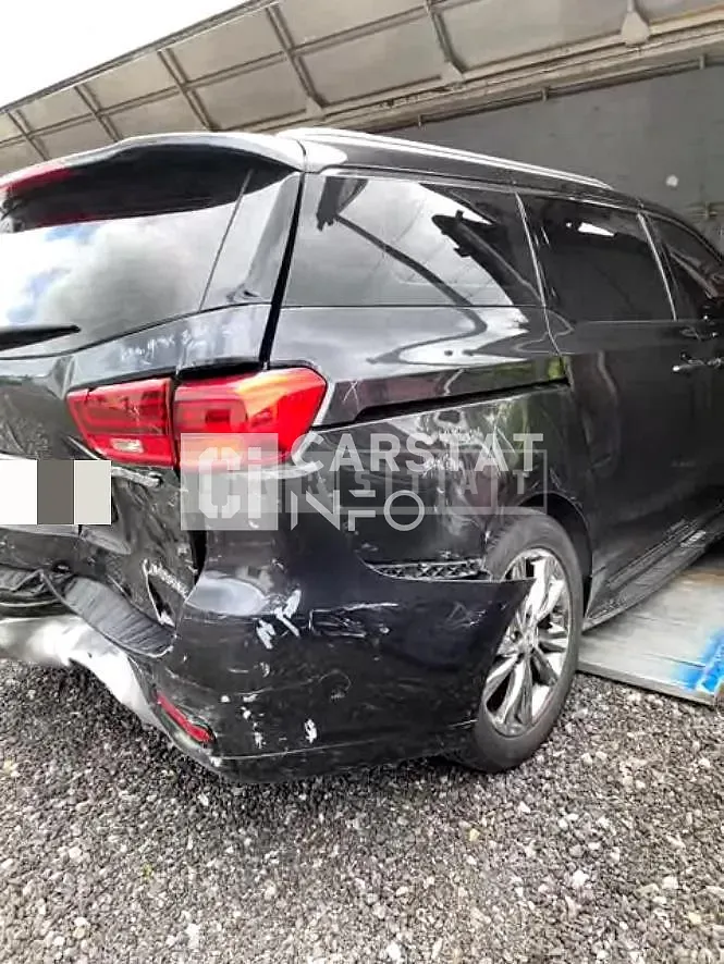 Photo 2 of 14: 2018 Kia Carnival Limousine, VIN KNAMB81ABKS470604 — Korean insurance auction