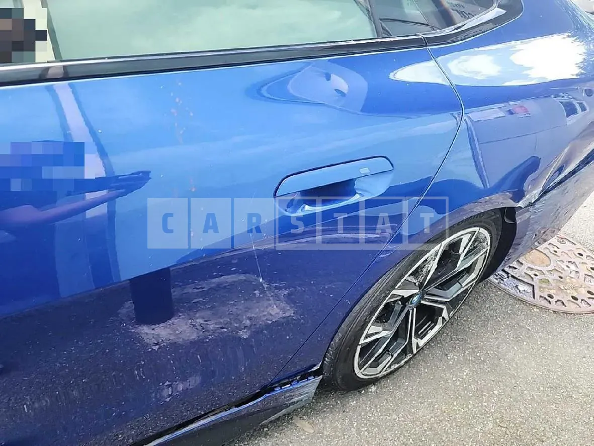 Photo 2 of 14: 2022 BMW i4 eDrive40 — Korean insurance auction
