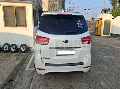 Photo 1 of 27: 2017 Kia Carnival, VIN KNHMF37ABHS299723 — Korean insurance auction