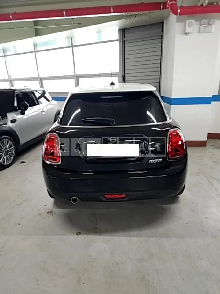 Photo 2 of 19: 2020 MINI Cooper, VIN WMWXV710XL2M69593 — Korean insurance auction
