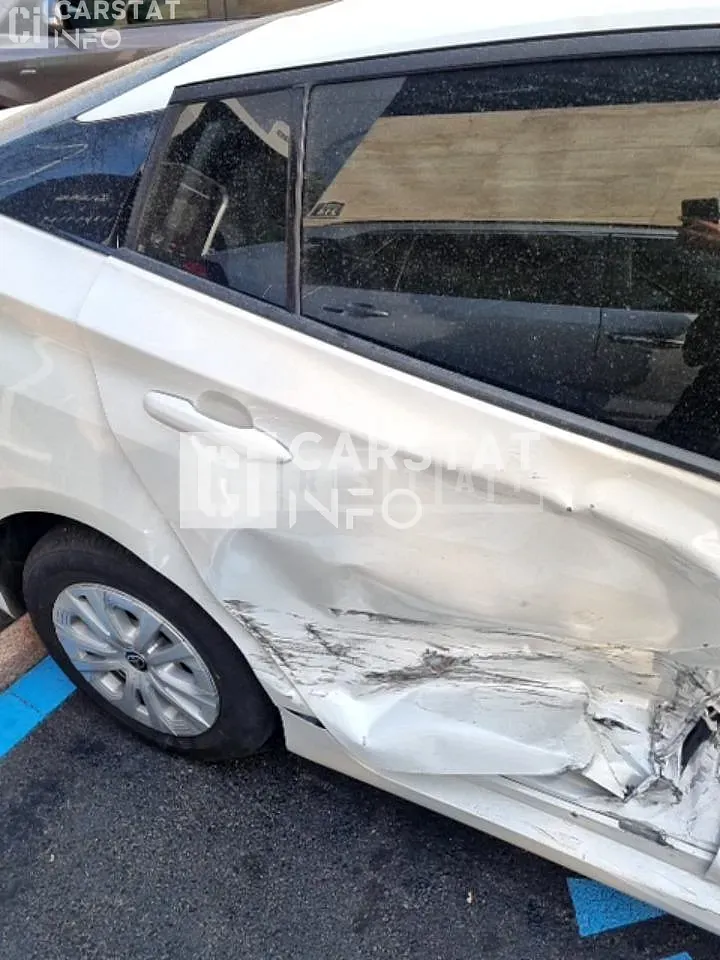 Photo 2 of 26: 2022 Toyota Prius, VIN JTDKAMFU7N3172152 — Korean insurance auction