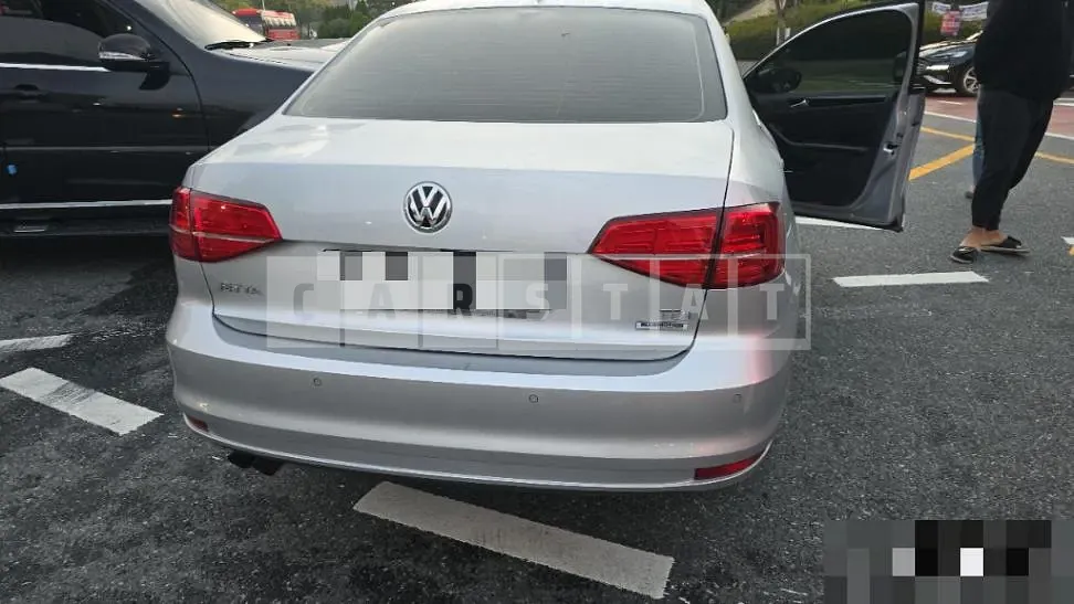 Photo 2 of 11: 2015 Volkswagen Jetta 2.0 TDI BMT Premium — Korean insurance auction