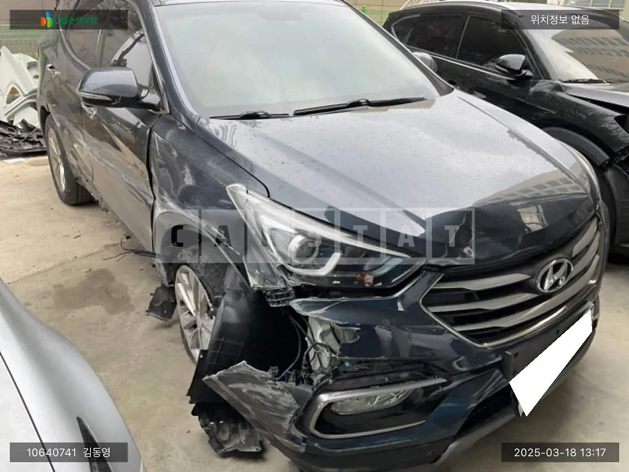 Photo 2 of 12: 2017 Hyundai Santa Fe, VIN KMHSW81UBJU771609 — Korean insurance auction