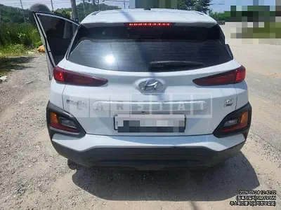 Photo 1 of 12: 2018 Hyundai Kona Gasoline 4WD — Korean insurance auction