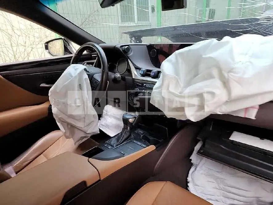 Photo 2 of 45: 2019 Lexus ES300h — Korean insurance auction