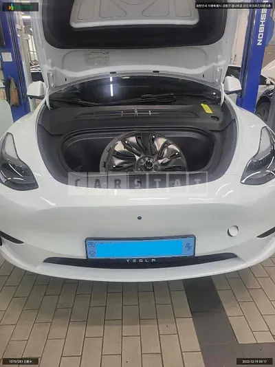 Photo 1 of 18: 2023 Tesla Model Y RWD, VIN LRWYGCFS7PC104287 — Korean insurance auction