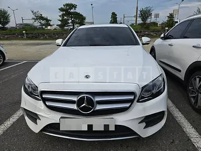 Photo 1 of 48: 2020 Mercedes-Benz E 300 4Matic, VIN W1KZF4KB0LA822975 — Korean insurance auction