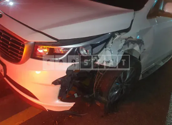 Photo 2 of 10: 2015 Kia Carnival, VIN KNHMF37ABFS064900 — Korean insurance auction