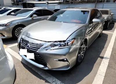 Photo 1 of 9: 2017 Lexus ES300h, VIN JTHBW1GG6H2155716 — Korean insurance auction