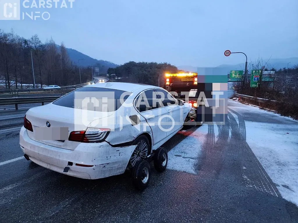 Photo 2 of 4: 2014 BMW 520d — Korean insurance auction