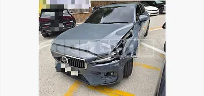 Photo 1 of 17: 2022 Volvo S60B5 — Korean insurance auction
