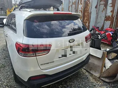 Photo 1 of 22: 2015 Kia Sorento 2.0 — Korean insurance auction