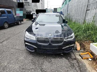 Photo 1 of 35: 2017 BMW 730Ld xDrive, VIN WBA7G6103HG768955 — Korean insurance auction