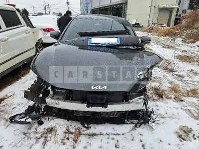 Photo 1 of 29: 2023 Kia EV6 — Korean insurance auction
