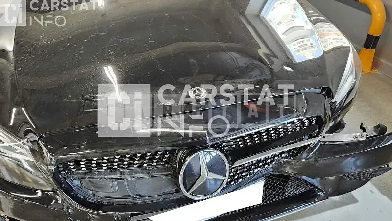 Photo 2 of 5: 2019 Mercedes-Benz C200, VIN WDDWF8ABXKR506818 — Korean insurance auction