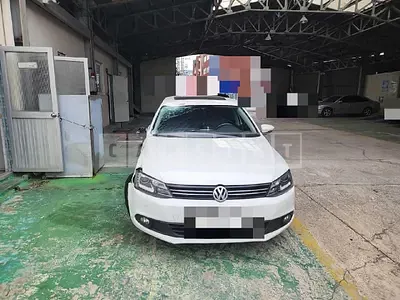 Photo 1 of 12: 2014 Volkswagen Zeta 2.0 TDI — Korean insurance auction