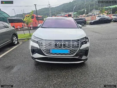 2026 Audi Q4 45 e-tron