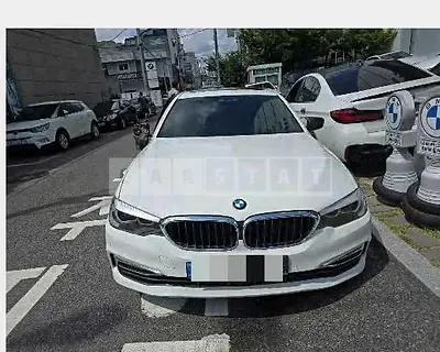 Photo 1 of 10: 2018 BMW 520i — Korean insurance auction