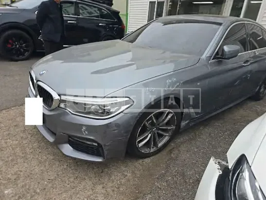 Photo 2 of 27: 2018 BMW 520d xDrive — Korean insurance auction