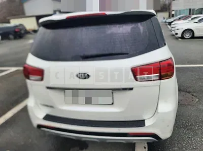 Photo 1 of 19: 2017 Kia Carnivals, VIN KNAMC81ABHS314705 — Korean insurance auction