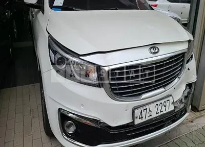 Photo 1 of 48: 2017 Kia Carnival, VIN KNAME81ABHS328620 — Korean insurance auction