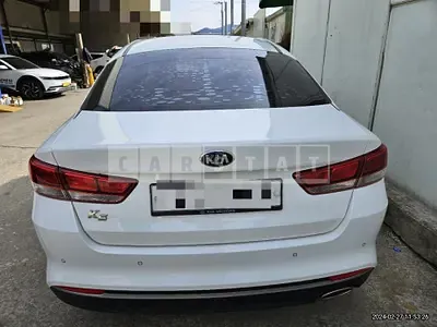 Photo 1 of 11: 2015 Kia K5 2.0(LPG), VIN KNAGU416BGA003818 — Korean insurance auction