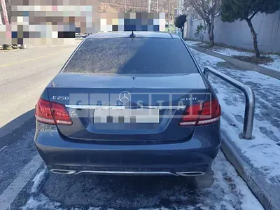 Photo 1 of 13: 2015 Mercedes-Benz E250 BlueTec 4Matic — Korean insurance auction