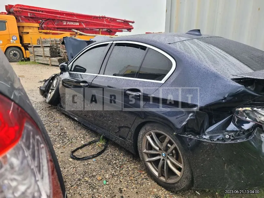 Photo 2 of 21: 2018 BMW 520d xDrive, VIN WBAJC5109JWB86448 — Korean insurance auction