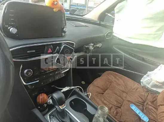 Photo 2 of 14: 2019 Hyundai Santa Fe, VIN KMHS381ABKU182868 — Korean insurance auction