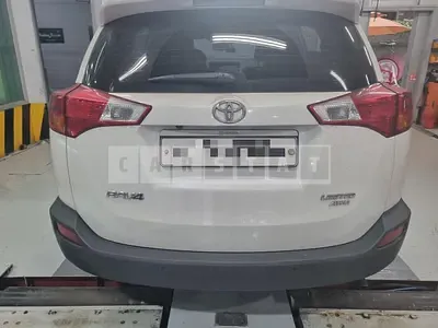 Photo 1 of 10: 2014 Toyota RAV4 4WD — Korean insurance auction