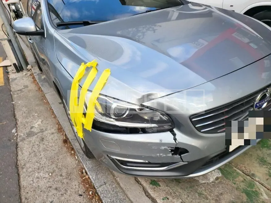 Photo 2 of 40: 2014 Volvo S60D4 — Korean insurance auction