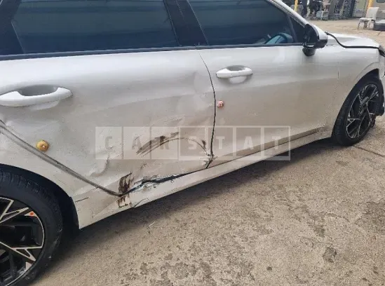 Photo 2 of 26: 2025 Kia K5 — Korean insurance auction