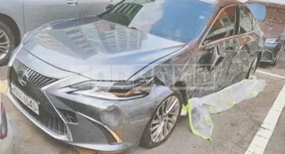 Photo 1 of 8: 2019 Lexus ES300h, VIN JTHB21B17K2047370 — Korean insurance auction