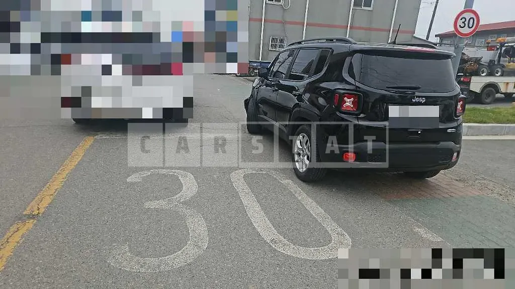 Photo 2 of 4: 2018 Jeep Zip Renegade 2.4 — Korean insurance auction