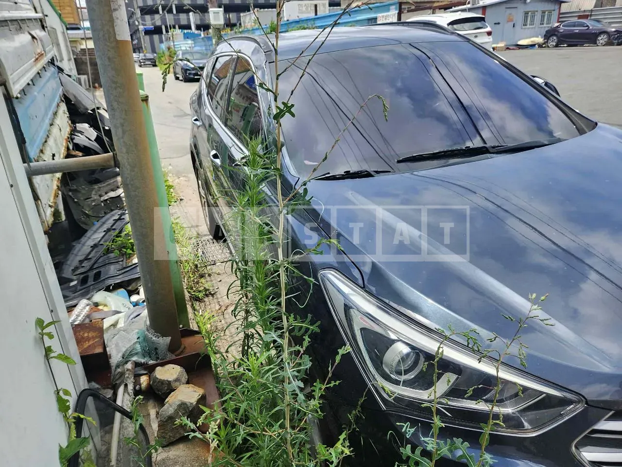 Photo 2 of 37: 2016 Hyundai Santa Fe, VIN KMHSW81UBGU604380 — Korean insurance auction