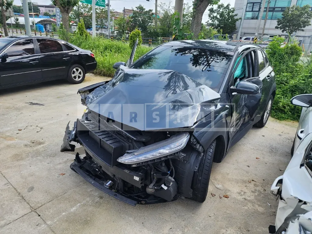 Photo 2 of 10: 2020 Hyundai Kona, VIN KMHK1817GLU563496 — Korean insurance auction