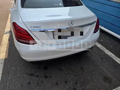 Photo 1 of 14: 2018 Mercedes-Benz C200 — Korean insurance auction
