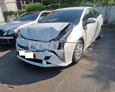Photo 1 of 14: 2017 Toyota Prius — Korean insurance auction