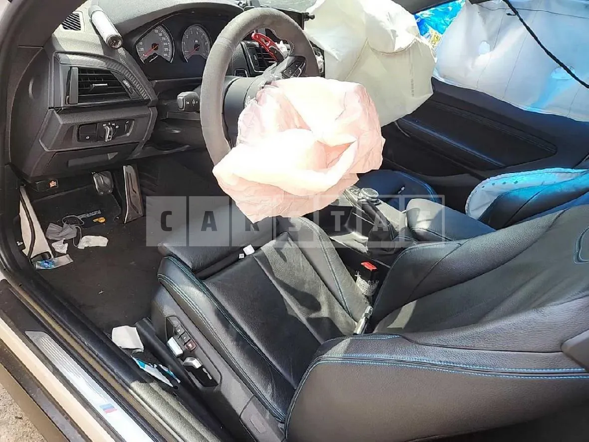 Photo 2 of 27: 2016 BMW M2, VIN WBS1H910XGV796164 — Korean insurance auction