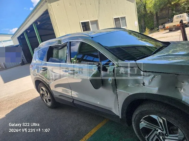 Photo 2 of 15: 2022 Hyundai Santa Fe TM 2.2 4WD — Korean insurance auction