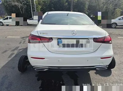 Photo 1 of 21: 2022 Mercedes-Benz E250 — Korean insurance auction