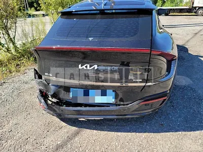 Photo 1 of 10: 2021 Kia EV6 Long Range 4WD — Korean insurance auction