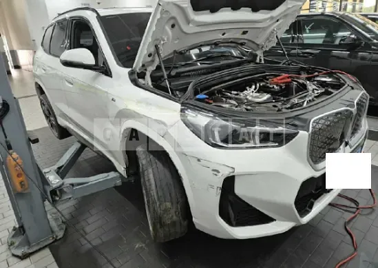 Photo 2 of 42: 2024 BMW iX1 xDrive30 — Korean insurance auction