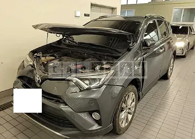 Photo 1 of 10: 2018 Toyota RAV4 2WD, VIN JTMYFREV3JD114952 — Korean insurance auction