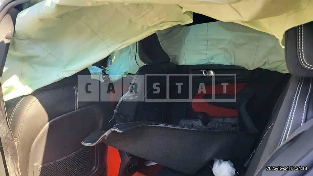 Photo 2 of 6: 2020 Volvo XC40T4 AWD, VIN YV1XZACACL2177076 — Korean insurance auction