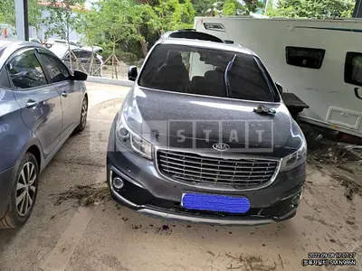 Photo 1 of 10: 2018 Kia Carnival, VIN KNAMC81ABJS374503 — Korean insurance auction