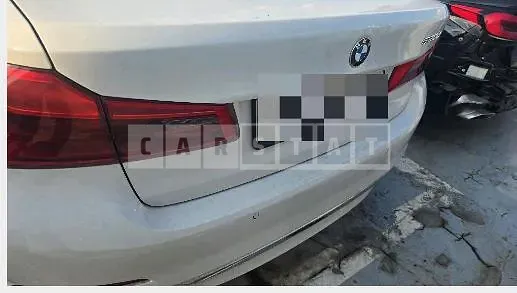 Photo 2 of 24: 2017 BMW 520d — Korean insurance auction