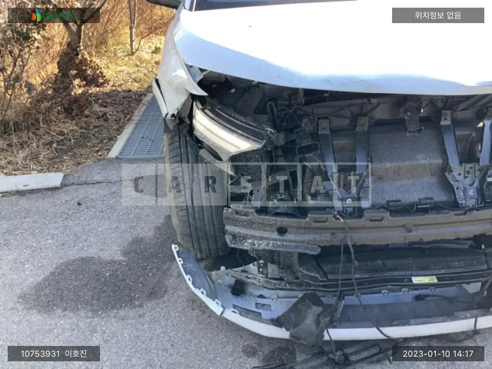Photo 2 of 13: 2022 Audi Q4 e-tron 40, VIN WAUZZZFZ5NP044708 — Korean insurance auction