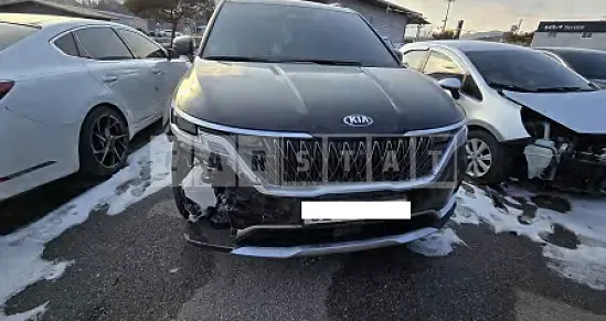Photo 2 of 17: 2021 Kia Carnival — Korean insurance auction