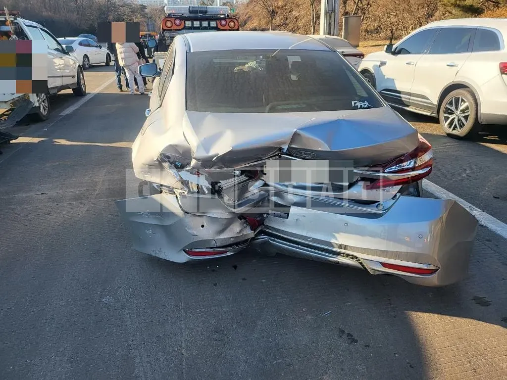 Photo 2 of 11: 2016 Honda Accord 2.4 — Korean insurance auction